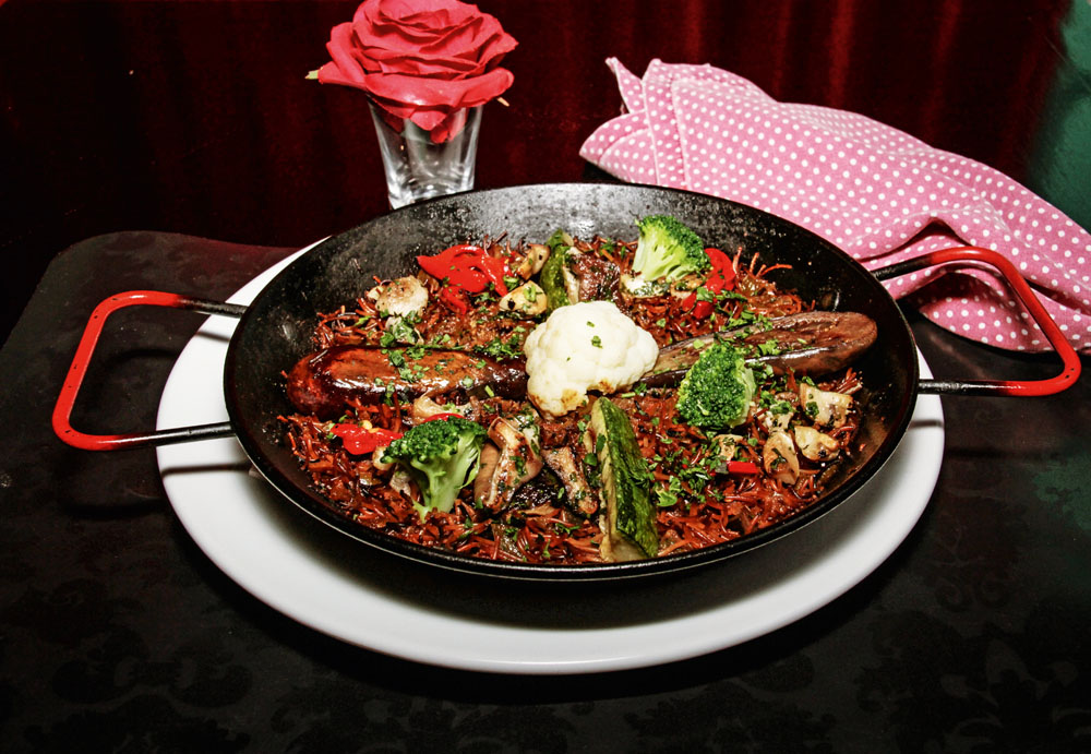 Seis Boas Versões de Fideuá, a Paella de Macarrão