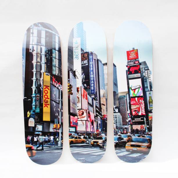 Shapes de skate para pendurar na parede, R$ 188,00, da <a href="https://www.facebook.com/dot.objetos" rel="Dot.Art" target="_blank">Dot.Art</a>