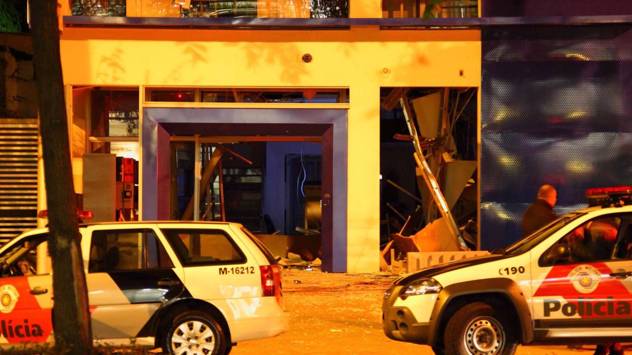 Banco explosão