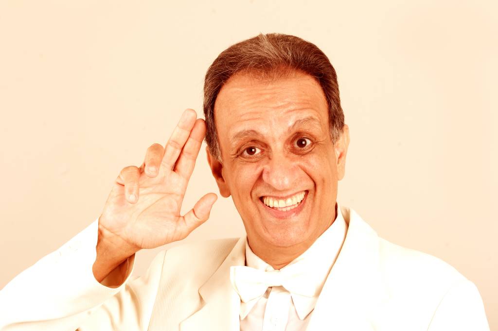 “Pedi retratação para a Record”, diz ator sobre declaração de Roberta Close