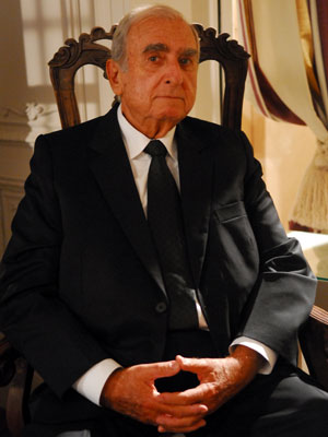 Elias estava internado no Hospital Copa DOr, no Rio de Janeiro, desde o dia 6 de maio Elias estava internado no Hospital Copa DOr, no Rio de Janeiro, desde o dia 6 de maio