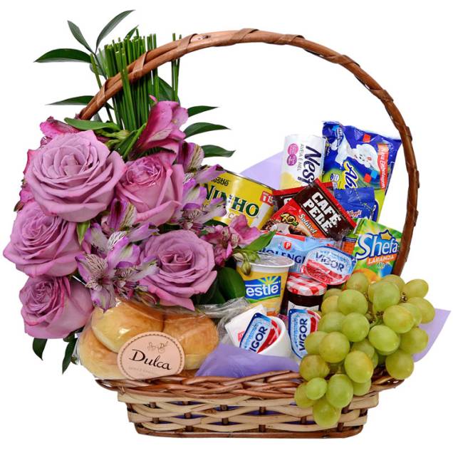 Giuliana Flores: O arranjo complementa a cesta (R$ 335,60) Giuliana Flores: O arranjo complementa a cesta (R$ 335,60)