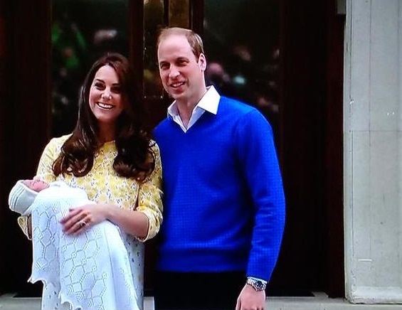 Certidão de nascimento da princesa Charlotte é divulgada na internet