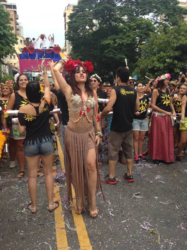 Alessandra Negrini é a madrinha do Acadêmicos do Baixo Augusta Alessandra Negrini é a madrinha do Acadêmicos do Baixo Augusta