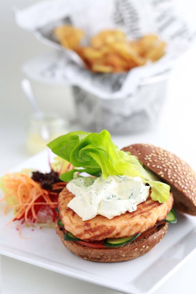 Beach Burguer: hambúrguer de salmão Beach Burguer: hambúrguer de salmão