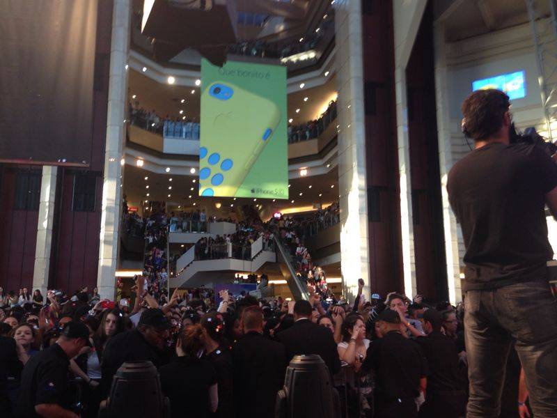 F&atilde;s lotam shopping Eldorado