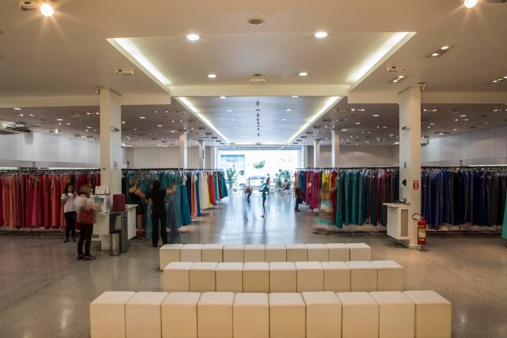 Visitamos a Feira do Vestido de Festa no Bom Retiro