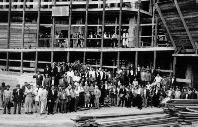 Copan: equipe de funcionários que trabalharam nas obras do prédio Copan: equipe de funcionários que trabalharam nas obras do prédio