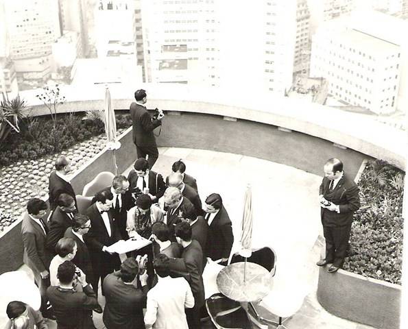 	Terra&ccedil;o It&aacute;lia: visita de Indira Gandhi ao restaurante