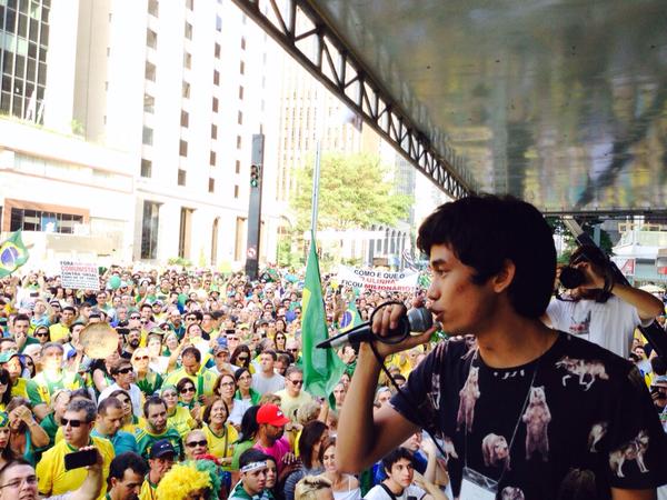 Kim Kataguiri, do Brasil Livre: "N&atilde;o tem que fazer o PT sangrar, tem que dar um tiro na cabe&ccedil;a do PT"