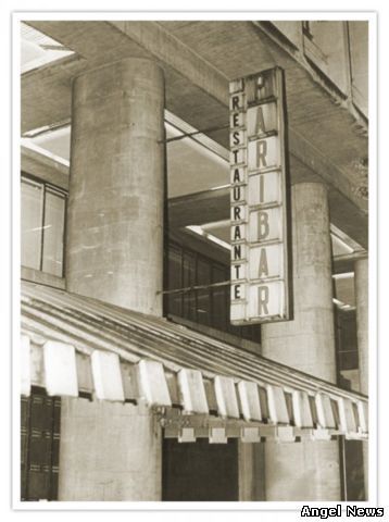 Paribar: mesas na calçada e toldo verde e branco eram os marcos do espaço Paribar: mesas na calçada e toldo verde e branco eram os marcos do espaço