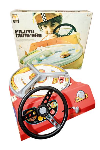 Jogo Piloto Campe&atilde;o: antepassado dos videogames nos anos 60, a bugiganga custa 350 reais