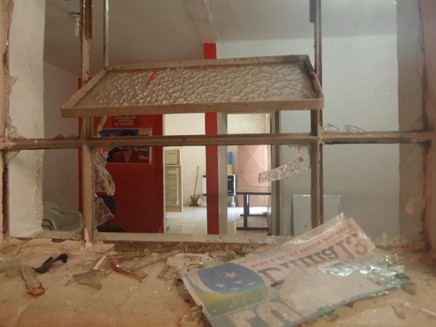 Diretório municipal do PT em São Paulo é atingido por bomba