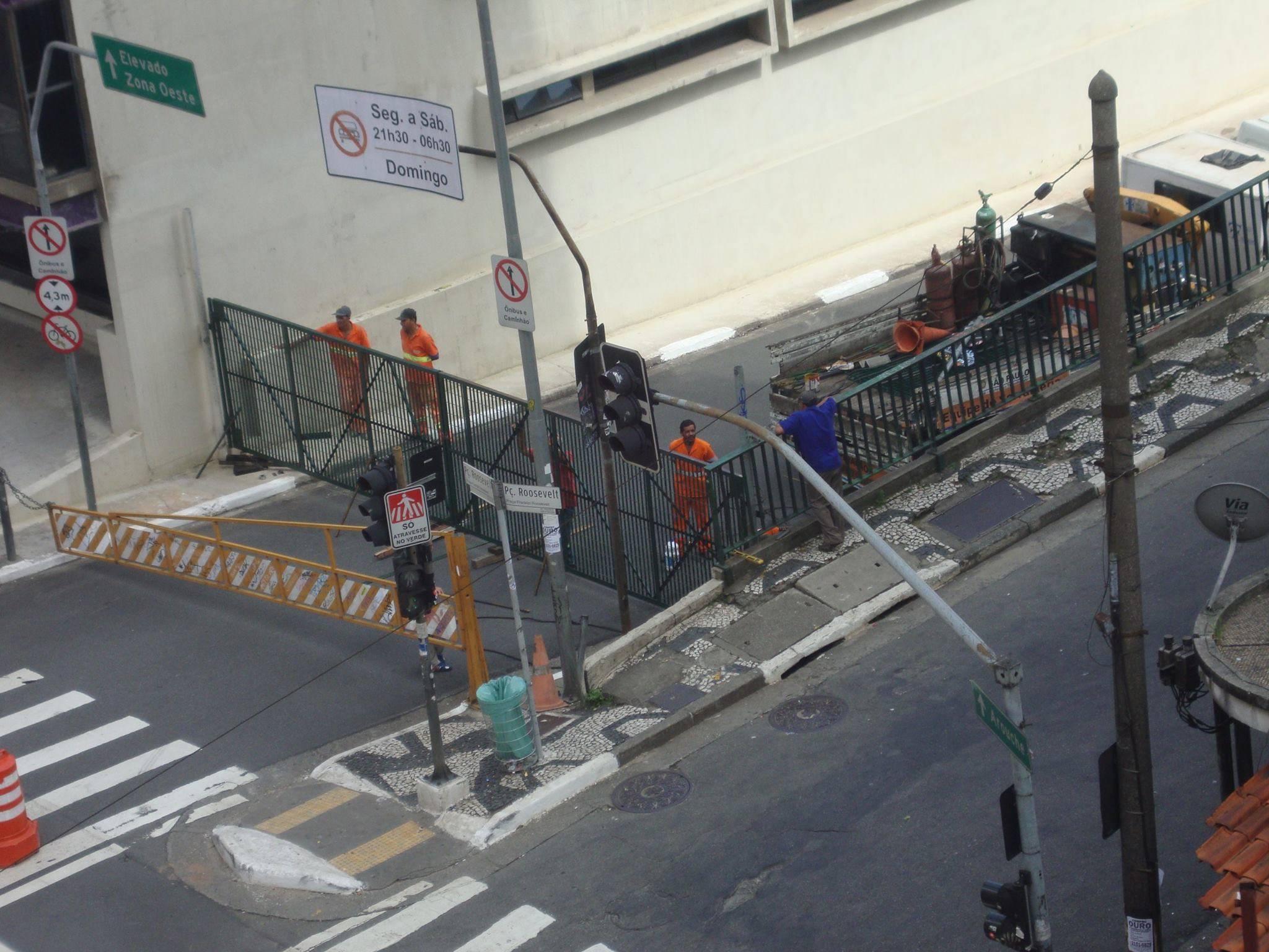 Portão é instalado na entrada de túnel para coibir “Buraco da Minhoca”