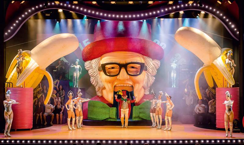 “Chacrinha, o Musical” estreia em São Paulo
