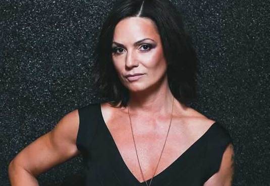 Luiza Brunet revela ter tido tumor no útero