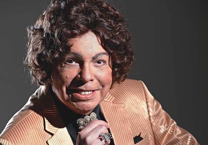 Cauby Peixoto recebe alta e deixa hospital