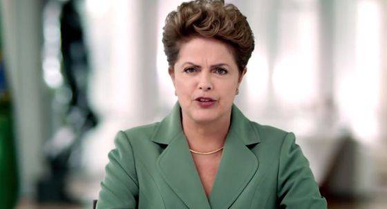 Famosos se manifestam sobre panelaço contra Dilma nas redes sociais