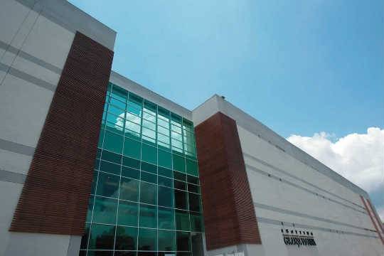 Loja da Vivara é assaltada dentro de shopping em Cotia