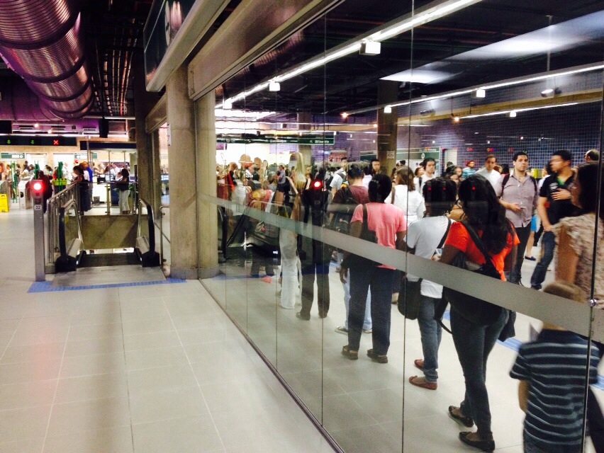 Justiça barra implantação de sistema de reconhecimento facial no metrô