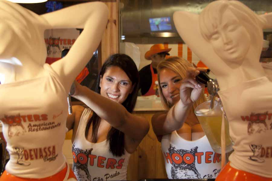 As garçonetes do Hooters As garçonetes do Hooters