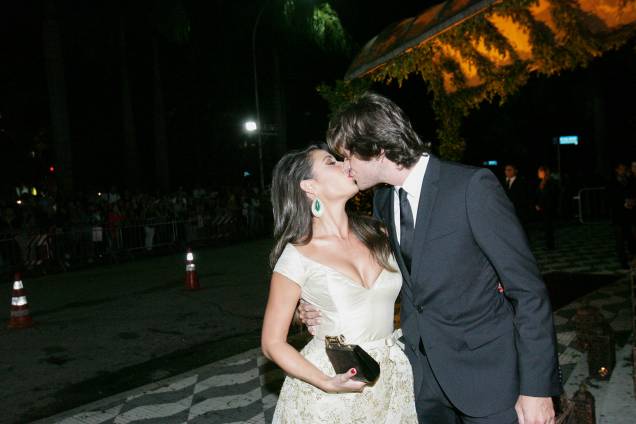 A atriz Giselle Iti&eacute;