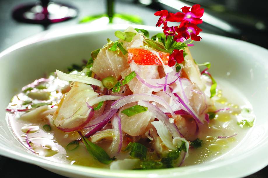 Killa Novoandino: ceviche del pac&iacute;fico, com lagosta e peixe branco, por R$ 38,00
