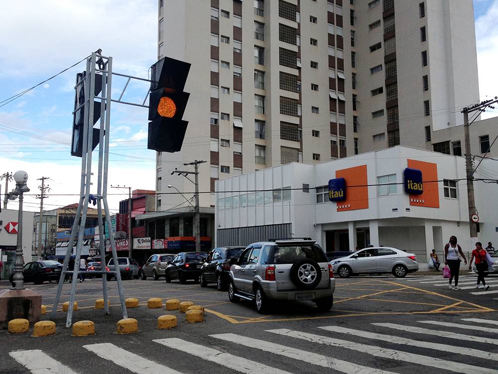 Estiagem em Itu levou a saques e ataques a políticos