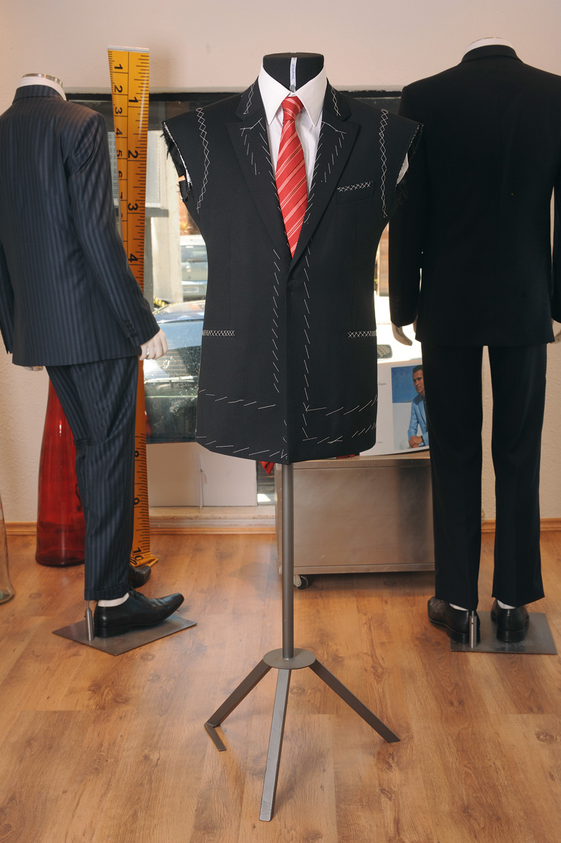 Saiba onde fazer cursos diferentes como de marceneiro e ourives