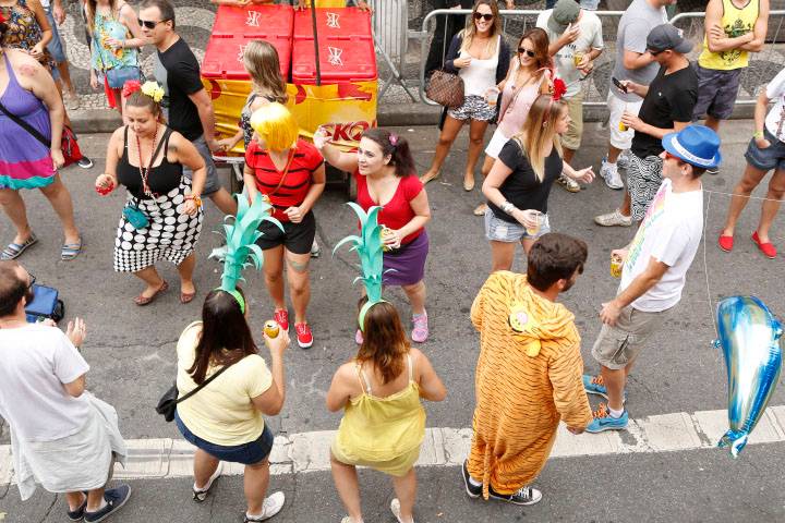 Foli&otilde;es no bloco Fogo e Paix&atilde;o, no s&aacute;bado (31)