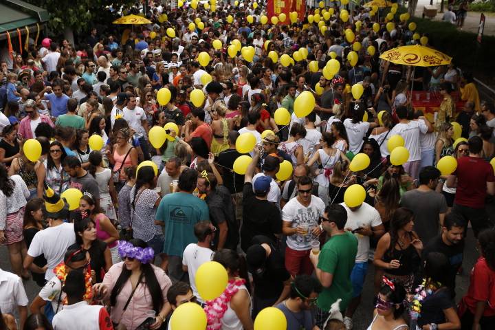 Foli&otilde;es no bloco Fogo e Paix&atilde;o, no s&aacute;bado (31)