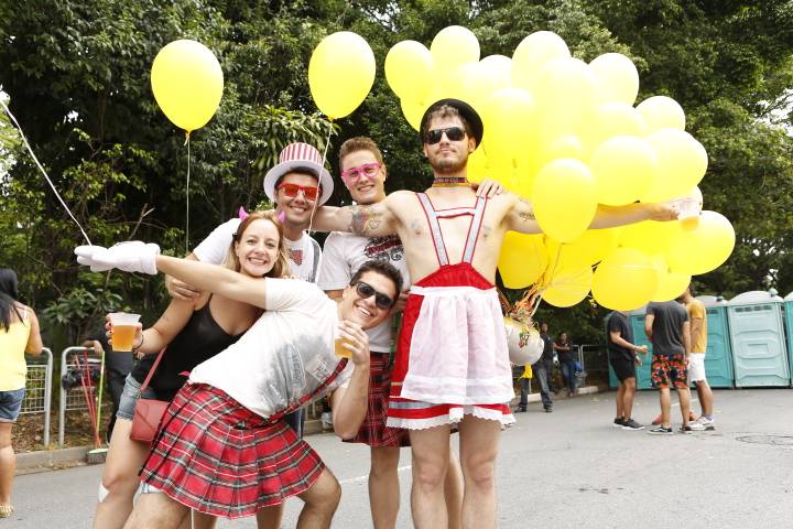 Foli&otilde;es no bloco Fogo e Paix&atilde;o, no s&aacute;bado (31)