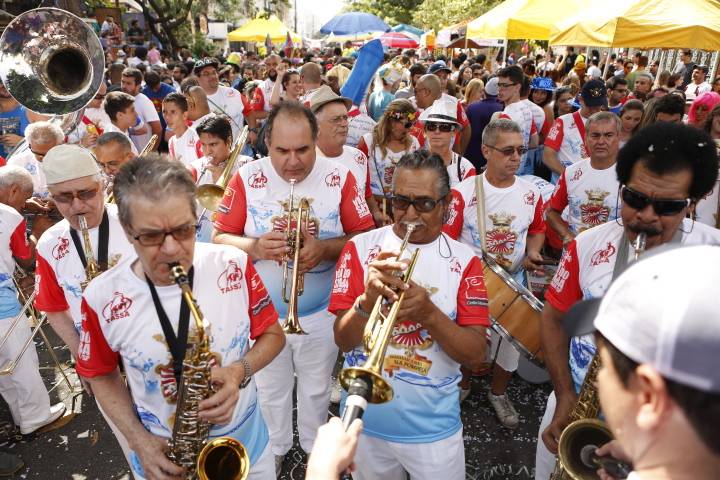 Foli&otilde;es no bloco Passaram a m&atilde;o na Pompeia, no s&aacute;bado (31)