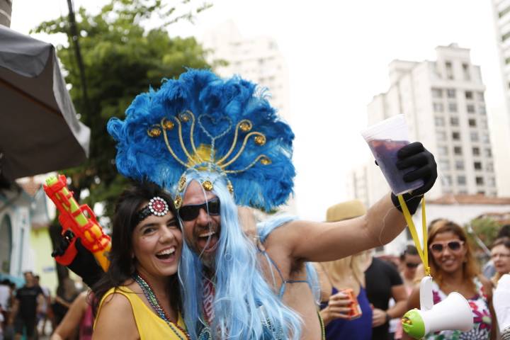 Foli&otilde;es no bloco Passaram a m&atilde;o na Pompeia, no s&aacute;bado (31)