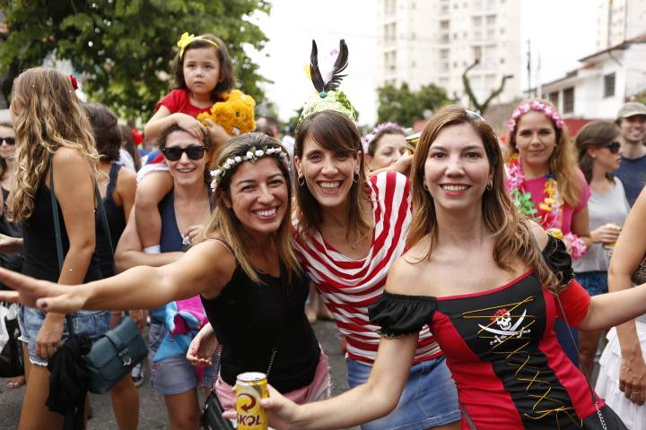 Foli&otilde;es no bloco Passaram a m&atilde;o na Pompeia, no s&aacute;bado (31)