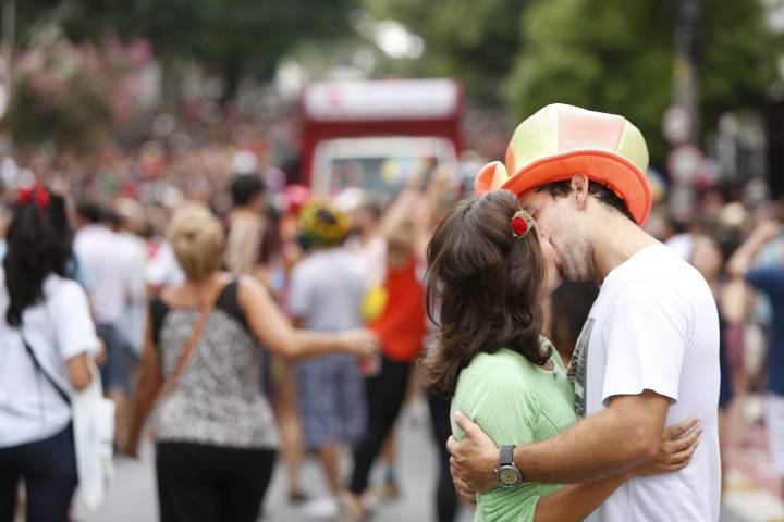 Foli&otilde;es no bloco Ritaleena, no s&aacute;bado (31)