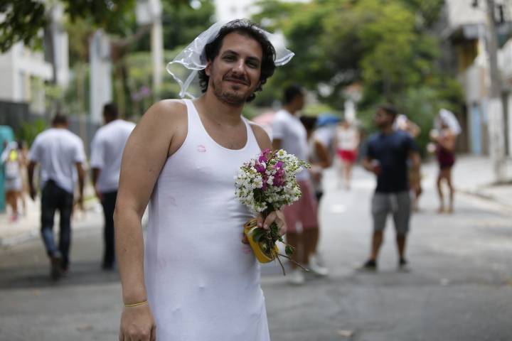 Bloco Casa Comigo, no domingo (1&deg;)