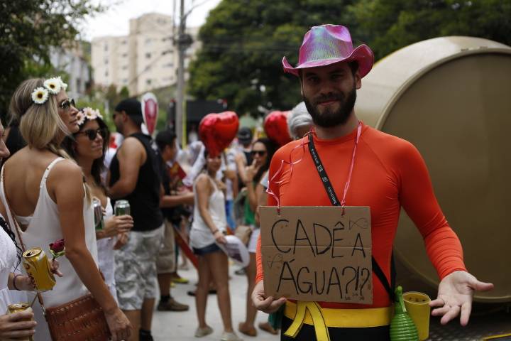 Bloco Casa Comigo, no domingo (1&deg;)