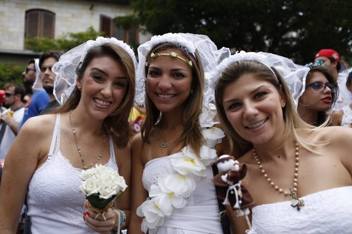 Carnaval de rua agitou a cidade neste fim de semana
