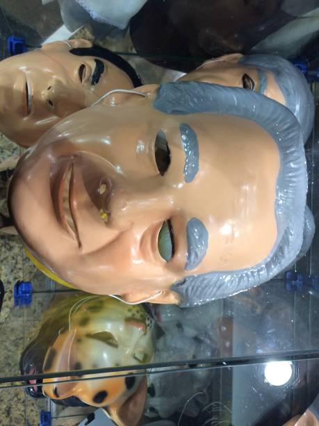 José Dirceu é opção na Porto das Festas e Fantasias José Dirceu é opção na Porto das Festas e Fantasias