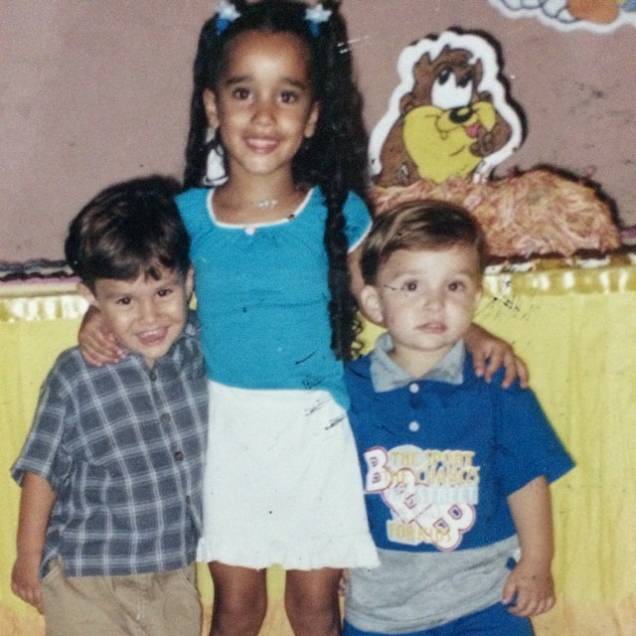 MC Gui com os irm&atilde;os, Gustavo e Stefani
