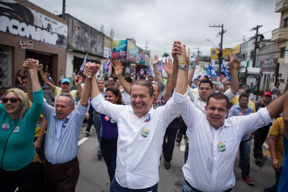 O candidato Eduardo Campos, do PSB, em visita &agrave; Arapiraca, em Alagoas
