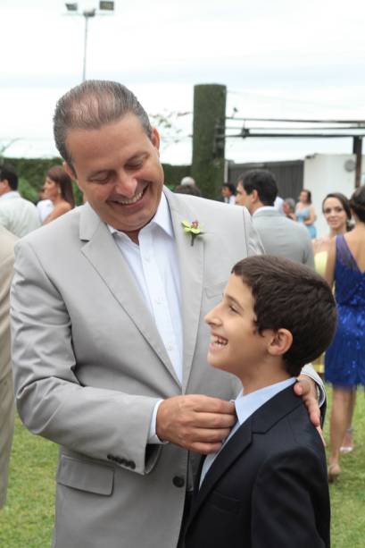 	Eduardo Campos com o filho Jos&eacute;