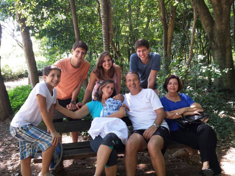	No Parque Villa-Lobos, ap&oacute;s a mudan&ccedil;a recente da fam&iacute;lia para S&atilde;o Paulo