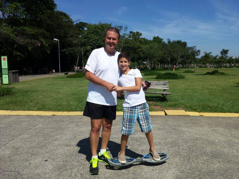 	Com o filho Jos&eacute; no Parque Villa-Lobos