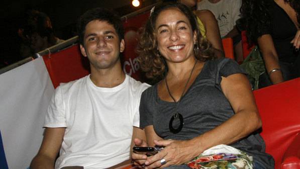 Cissa Guimarães comemora prisão de condenados pela morte do filho
