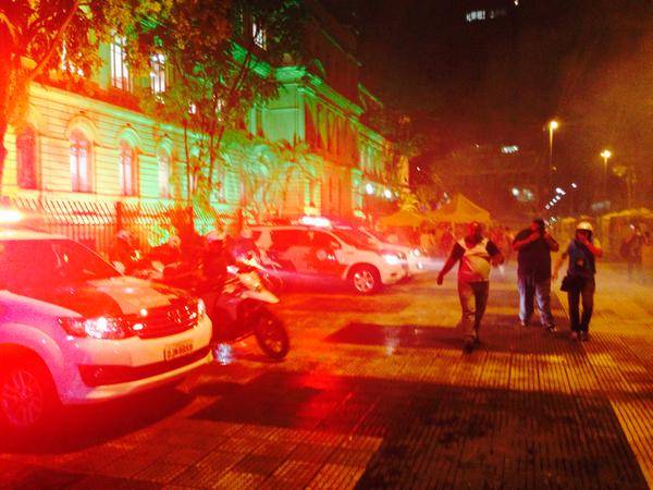 Dispers&atilde;o: por volta das 22h