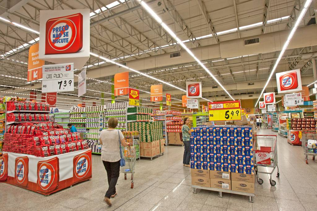 Dez truques dos supermercados para fazer o cliente comprar mais