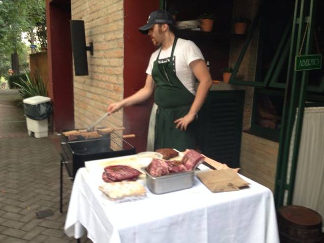 O churrasco começou às 16h30 O churrasco começou às 16h30