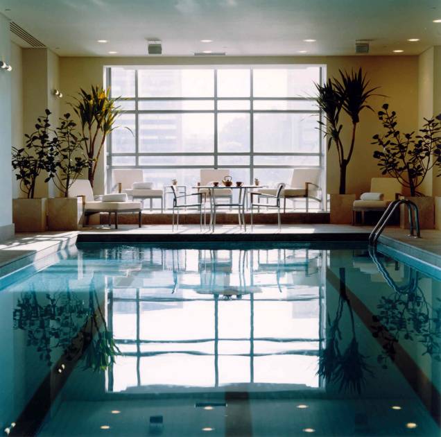 Grand Hyatt: piscina coberta disponível para day use Grand Hyatt: piscina coberta disponível para day use